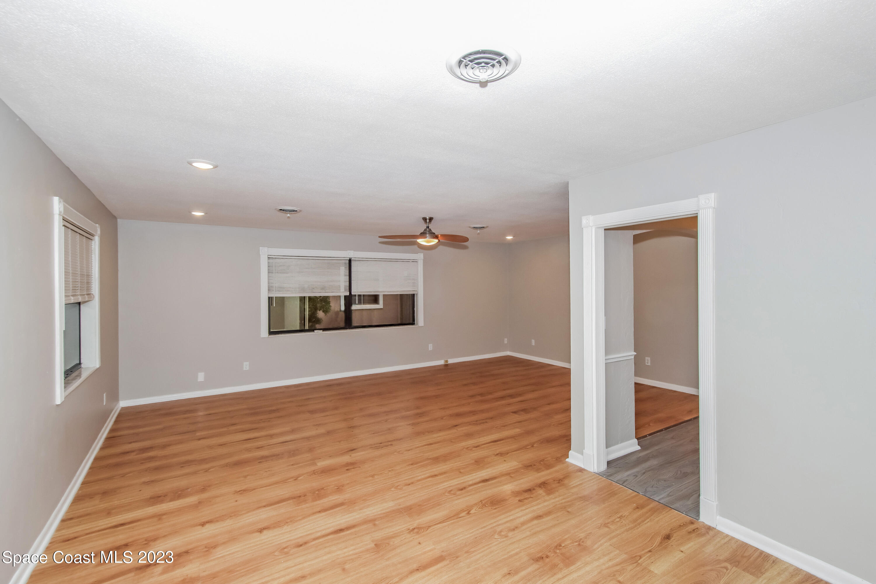 Melbourne Condo: 472 Linda Lane