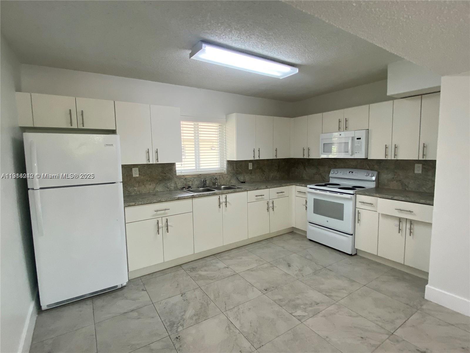 Hialeah Condo: 1650 West 44th Place