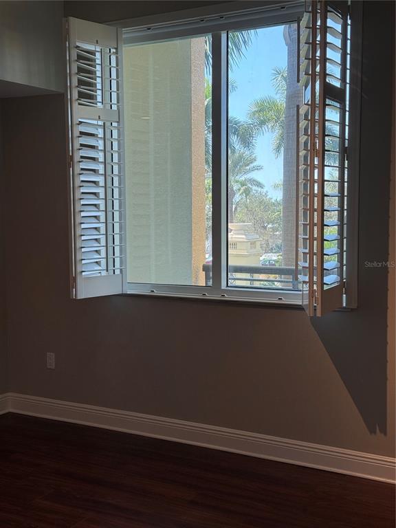 Sarasota Condo: 800 North Tamiami Trail