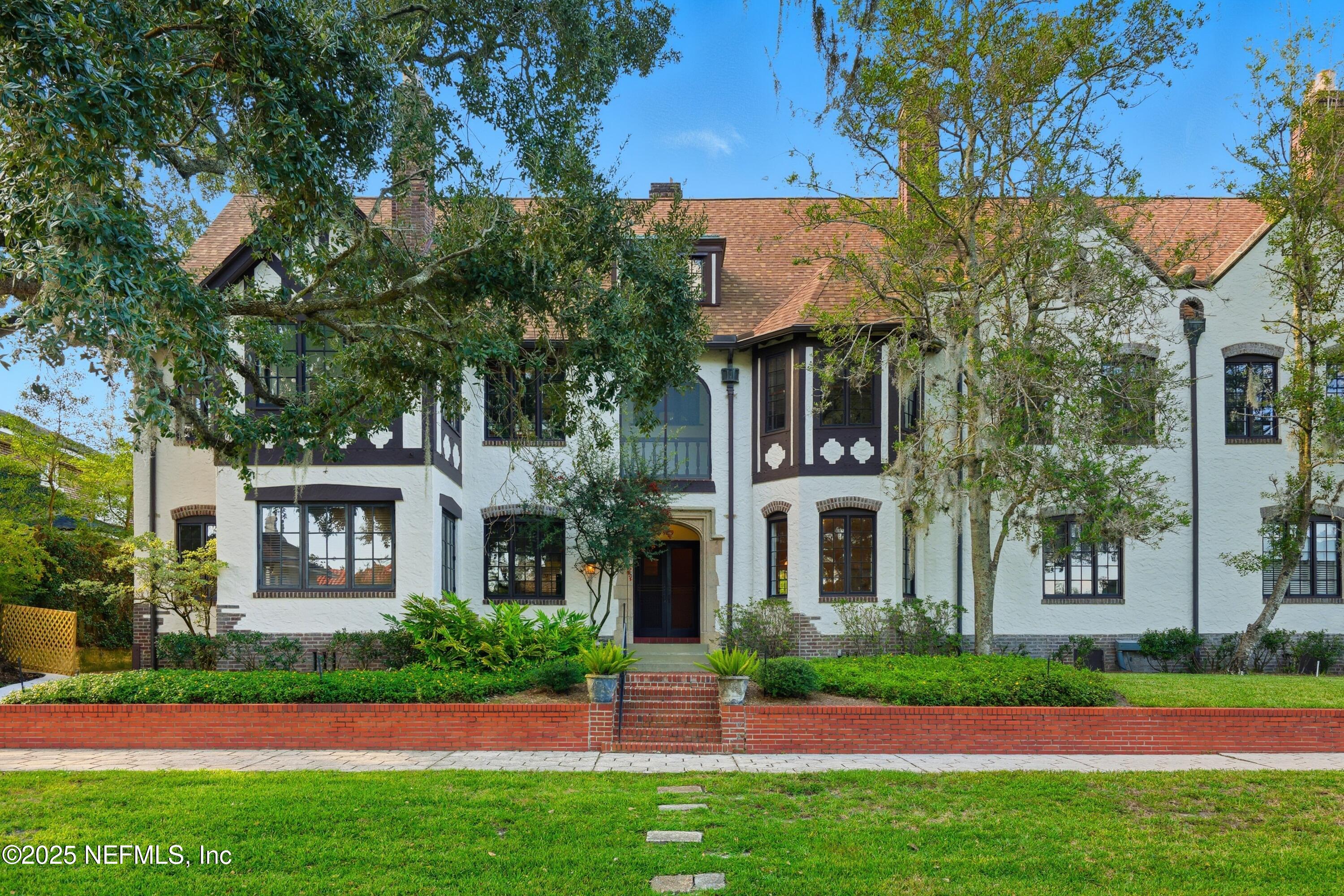 Jacksonville Condo: 3319 Pine Street