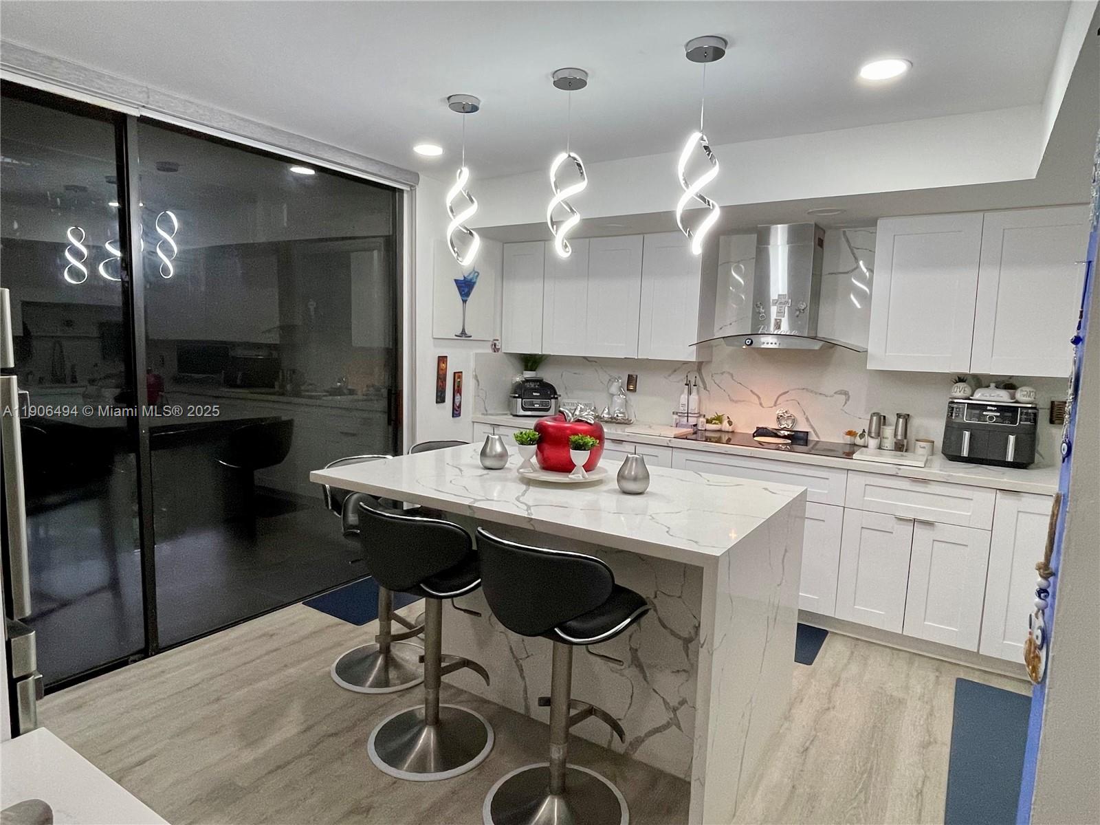 Miami Condo: 8635 Northwest 8th Street