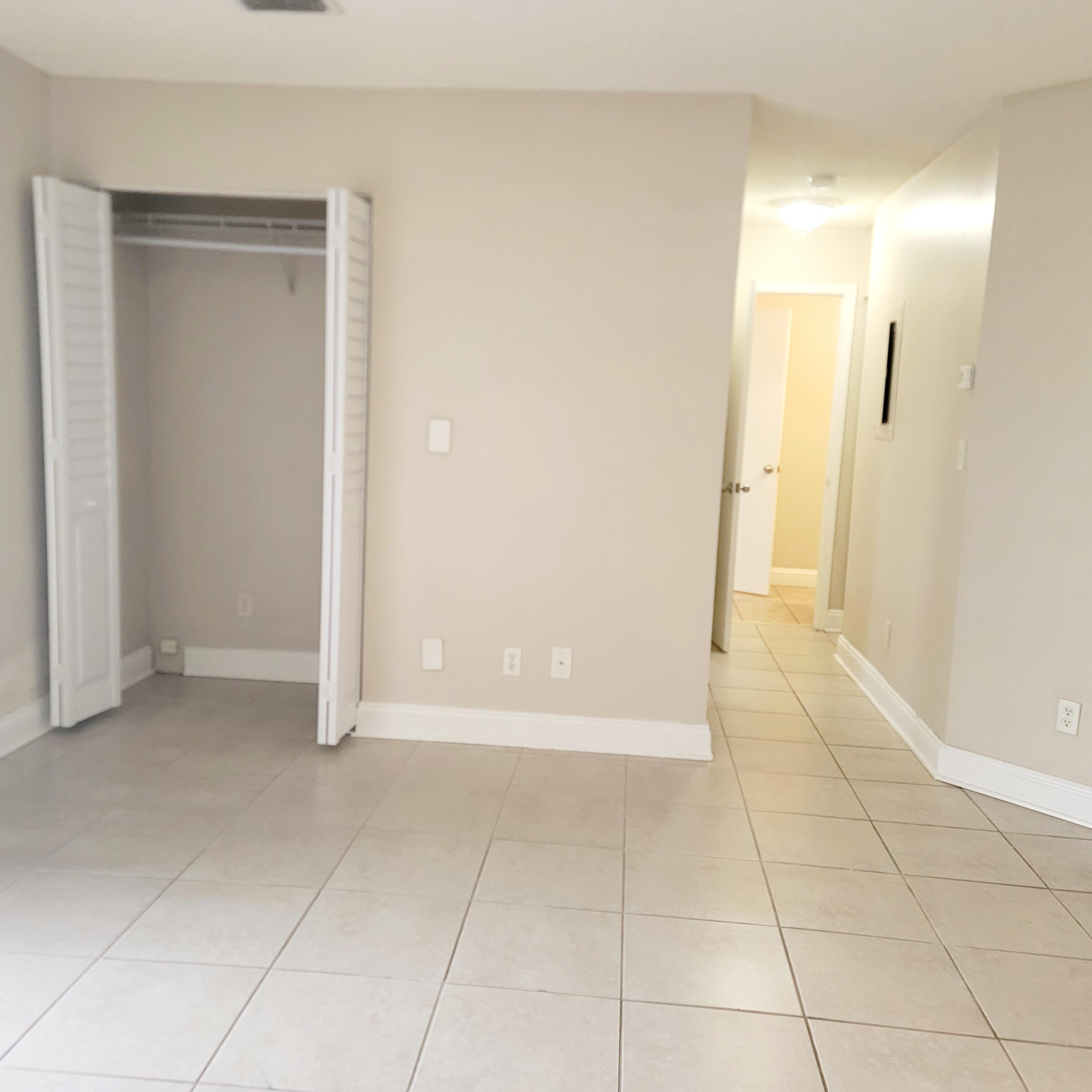 Oakland Park Condo: 3421 Northwest 44th Street