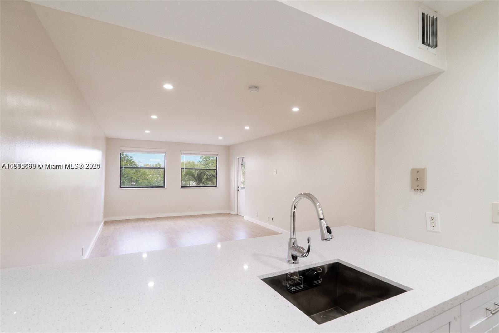 Doral Condo: 8160 Geneva Court