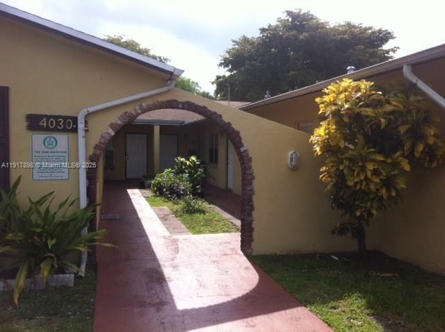 Lauderdale Lakes Condo: Oriole Estates