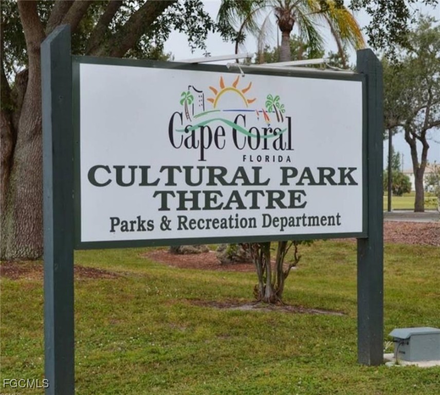 Cape Coral Condo: 608 Southeast 6th Street