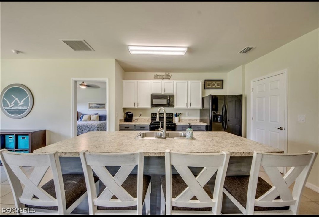 Cape Coral Condo: 233 Southeast 3rd Street