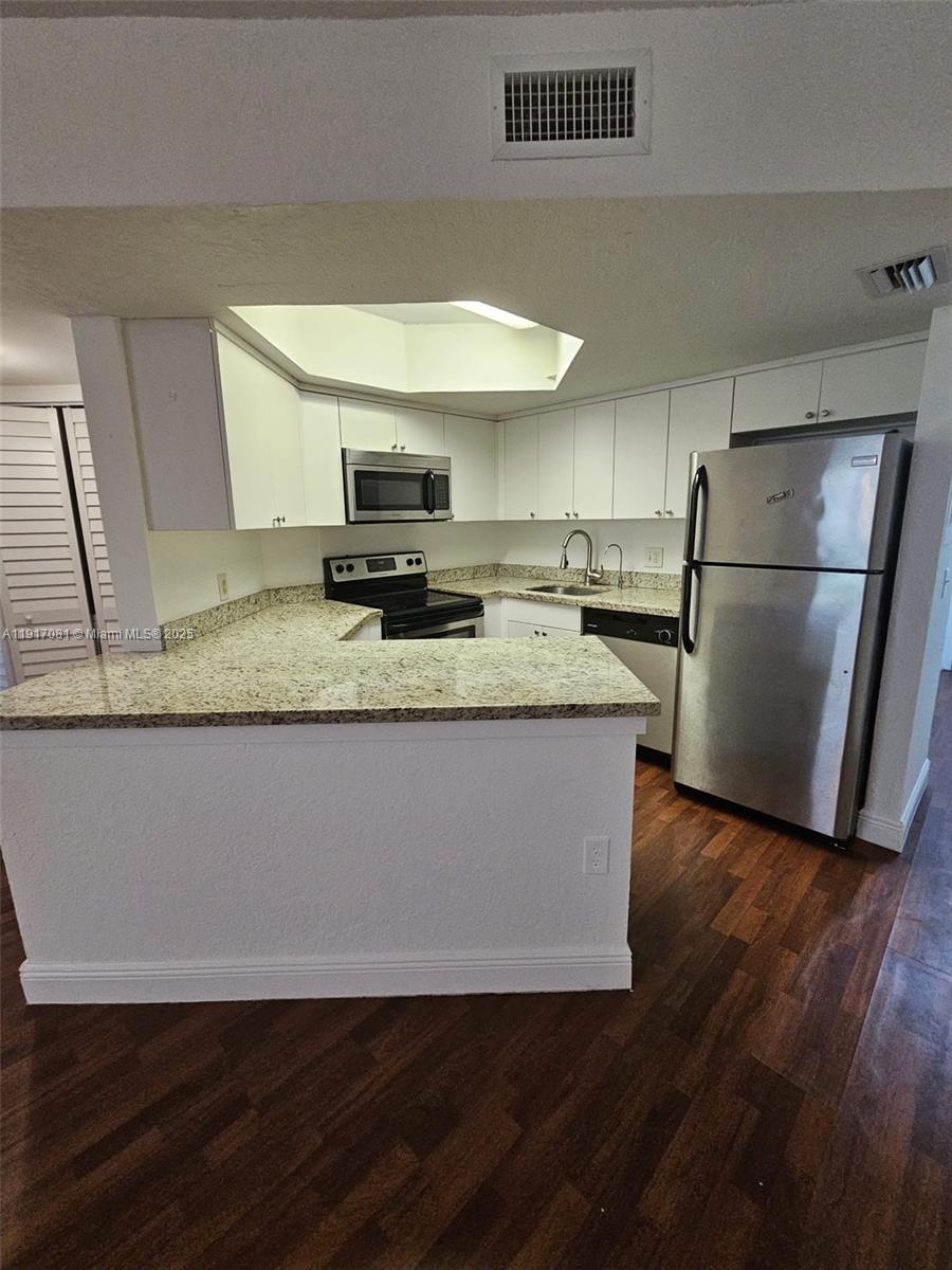 Doral Condo: 8323 Lake Drive