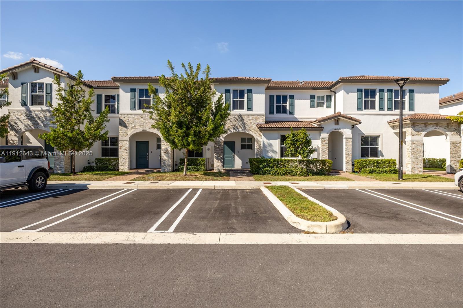 Miami Condo: 12150 Northwest 23rd Court