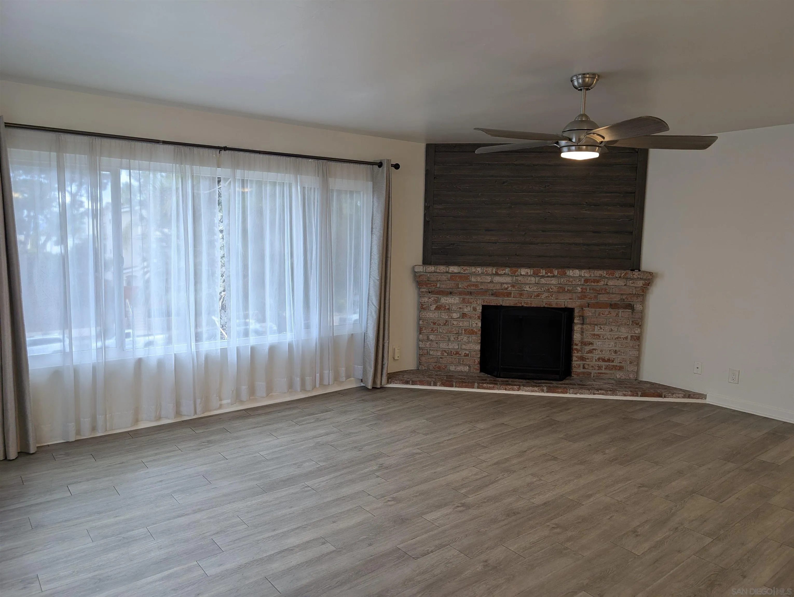 San Diego Condo: 2142 Grand Avenue