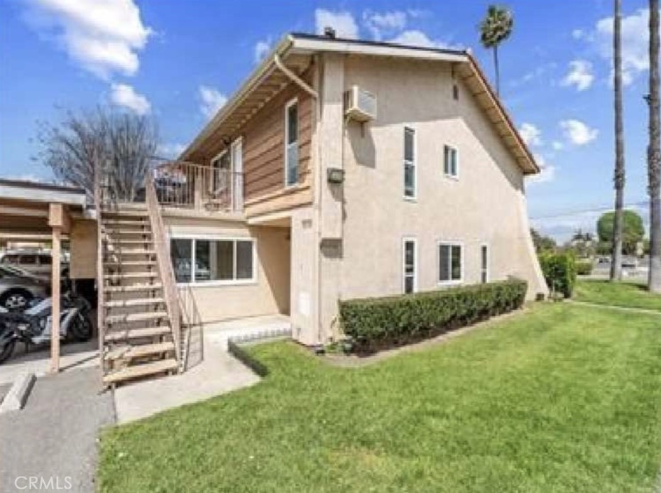 Tustin Condo: 1192 Mitchell Avenue