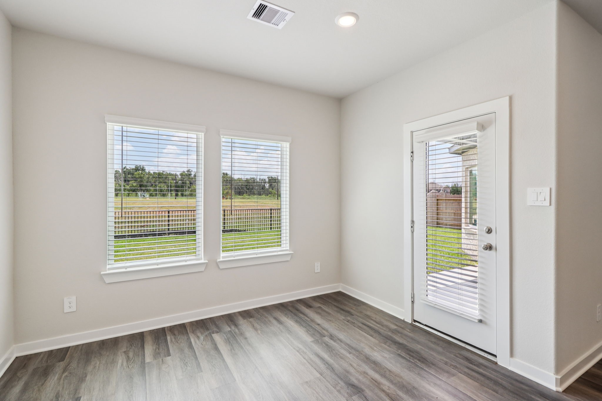 Rosenberg Condo: 2614 Wastelbread Lane