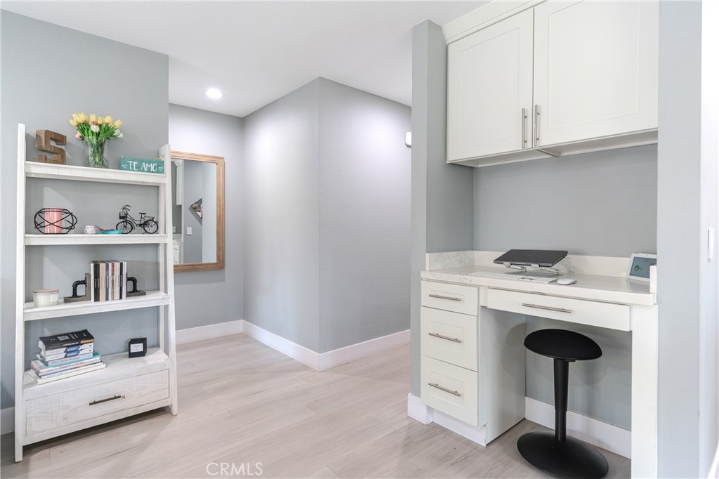 Irvine Condo: 12 Juniper