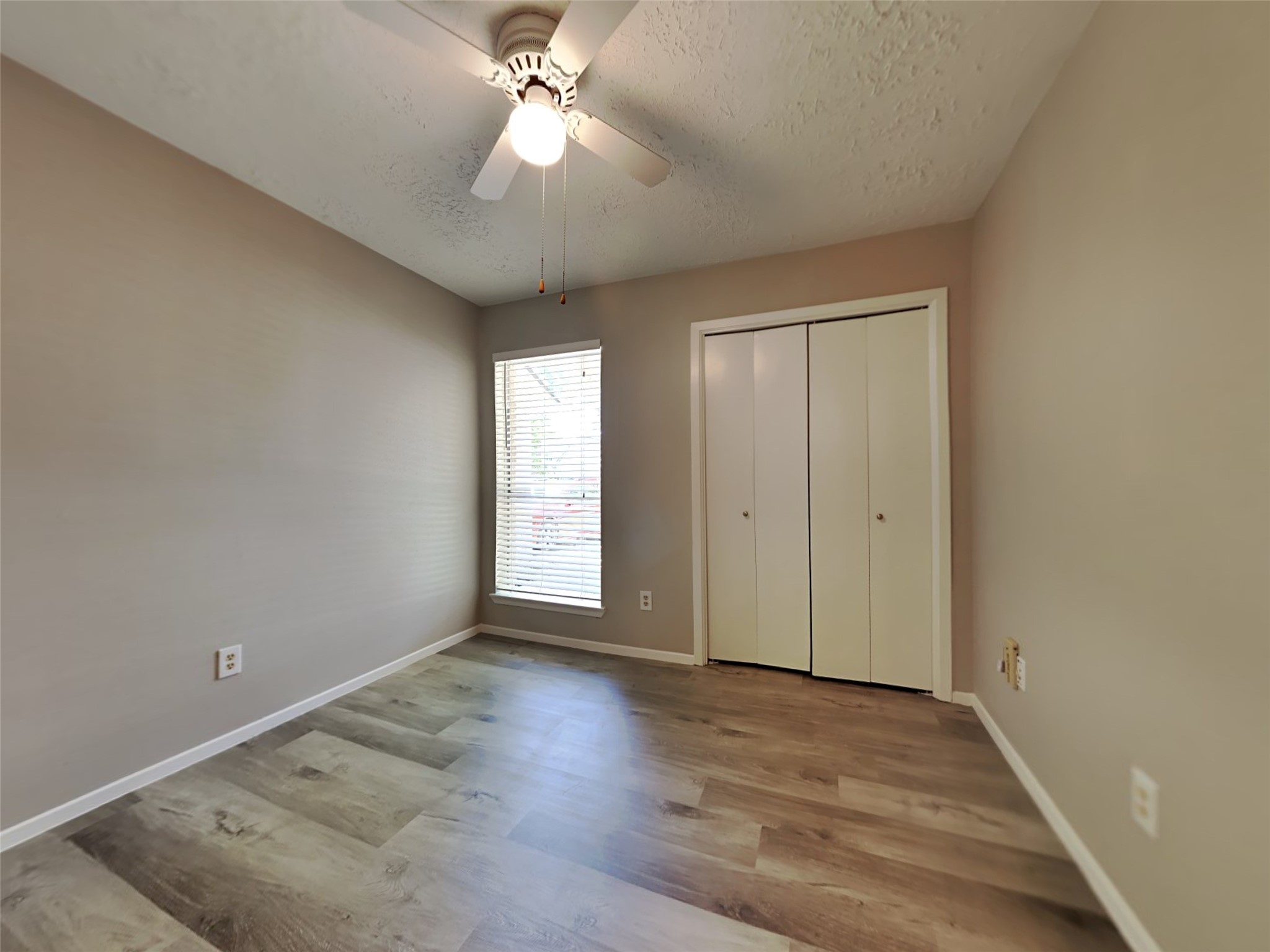 Humble Condo: 5710 Flax Bourton Street