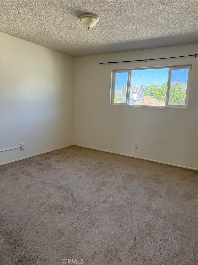 Burbank Condo: 1953 North Parish Place