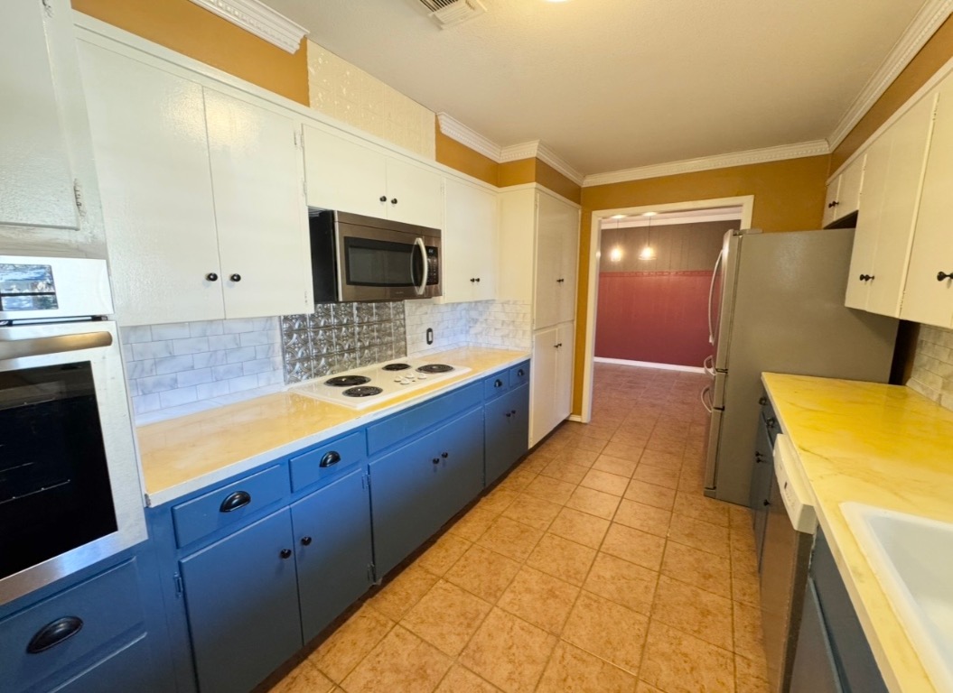 Elgin Condo: 1225 Lake Terrace Drive