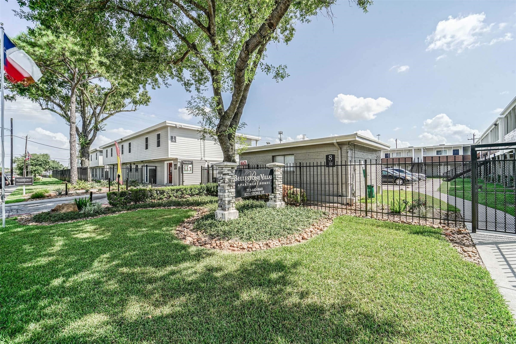 Houston Condo: 8271 Stone Street