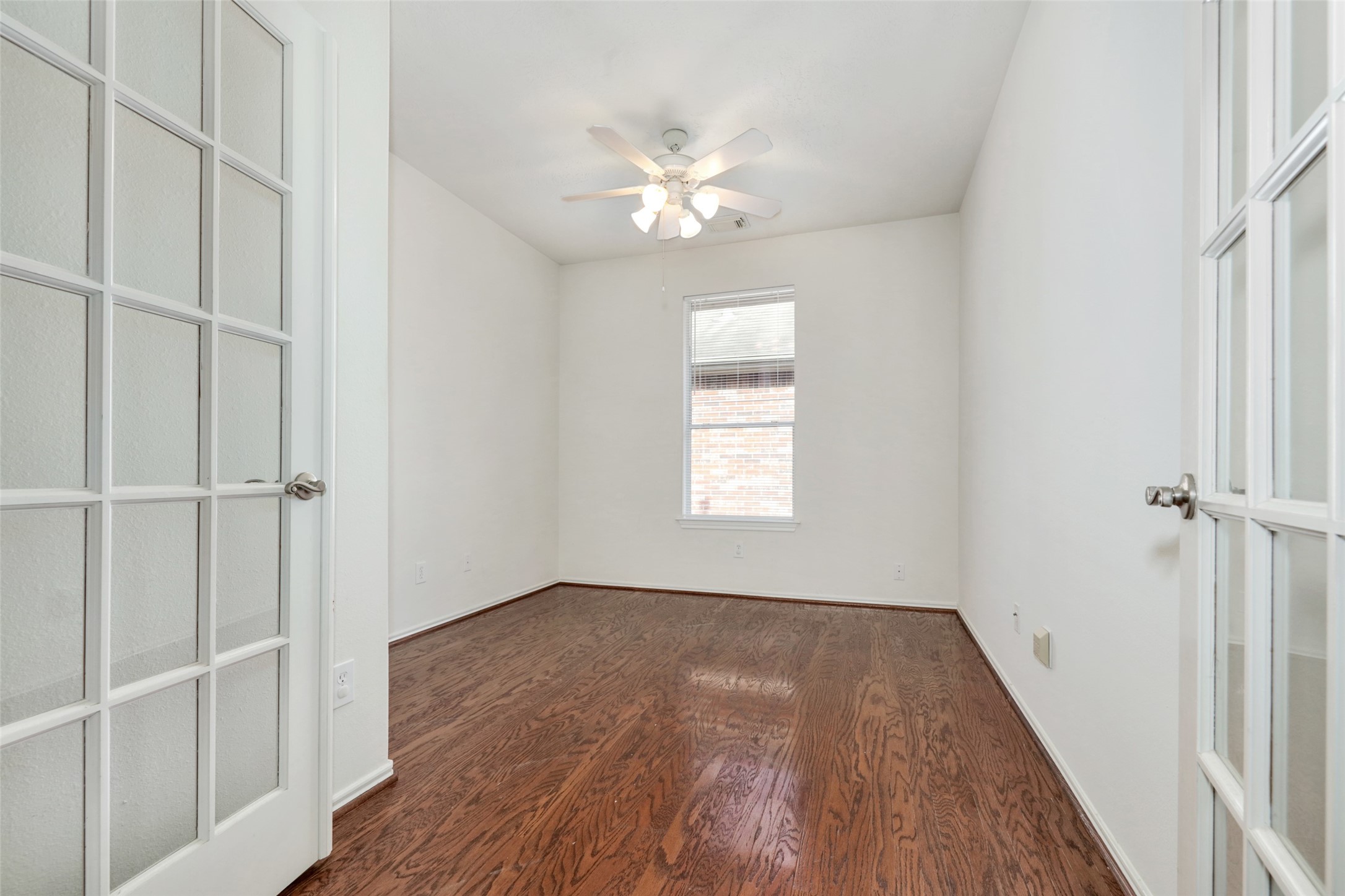 The Woodlands Condo: 3 North Abram Circle