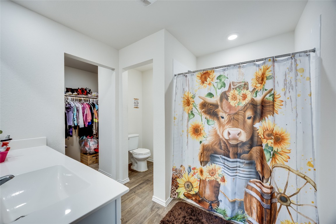 Elgin Condo: 17409 Ginning Court