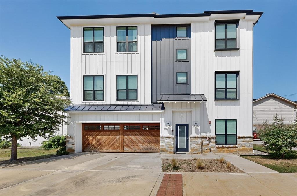Denton Condo: 800 South Welch Street