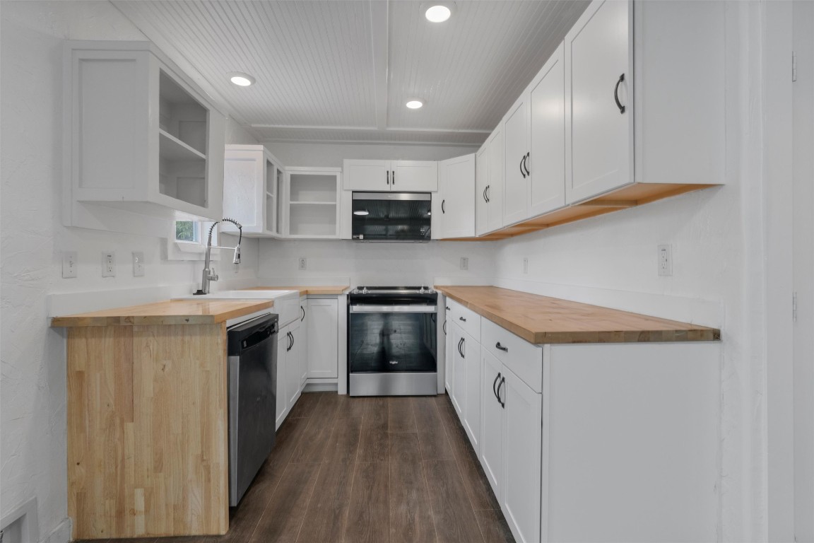 Taylor Condo: 1216 Jones Street