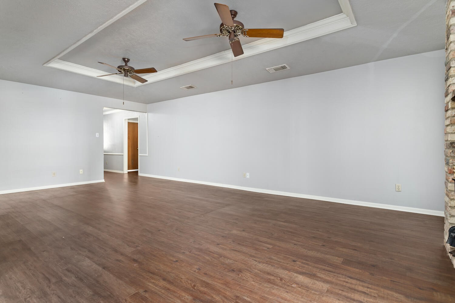 Beaumont Condo: 6760 Gladys Avenue