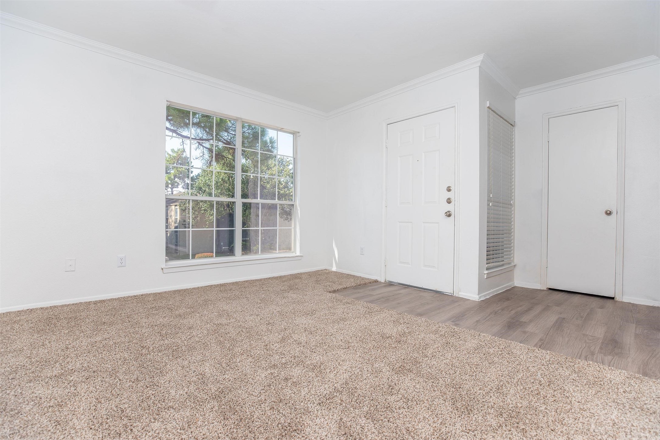 Tomball Condo: 1100 Graham Drive