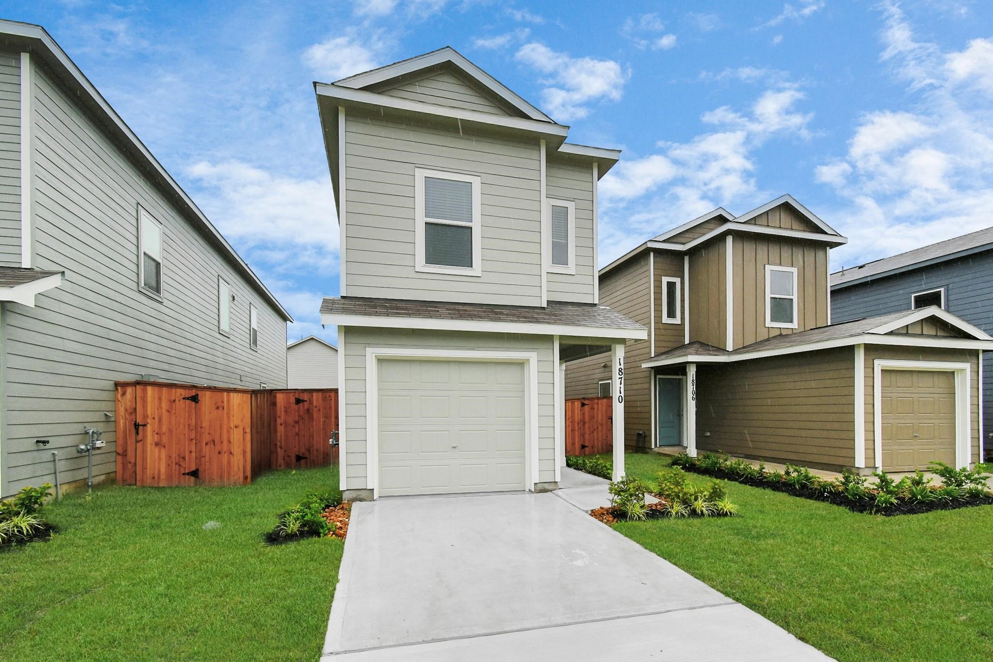 New Caney Condo: 18710 Gissi Drive