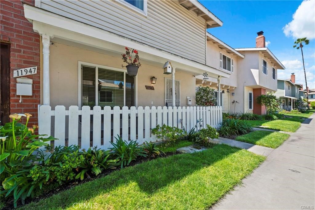 Fountain Valley Condo: 11943 Verbena Court