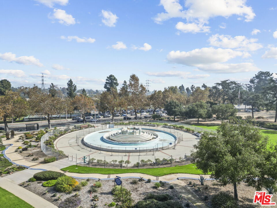 Los Angeles Condo: 3663 Los Feliz Boulevard