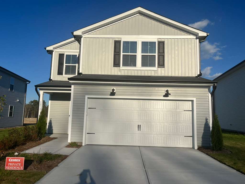 Durham Townhome: 1212 carpenter Falls Avenue