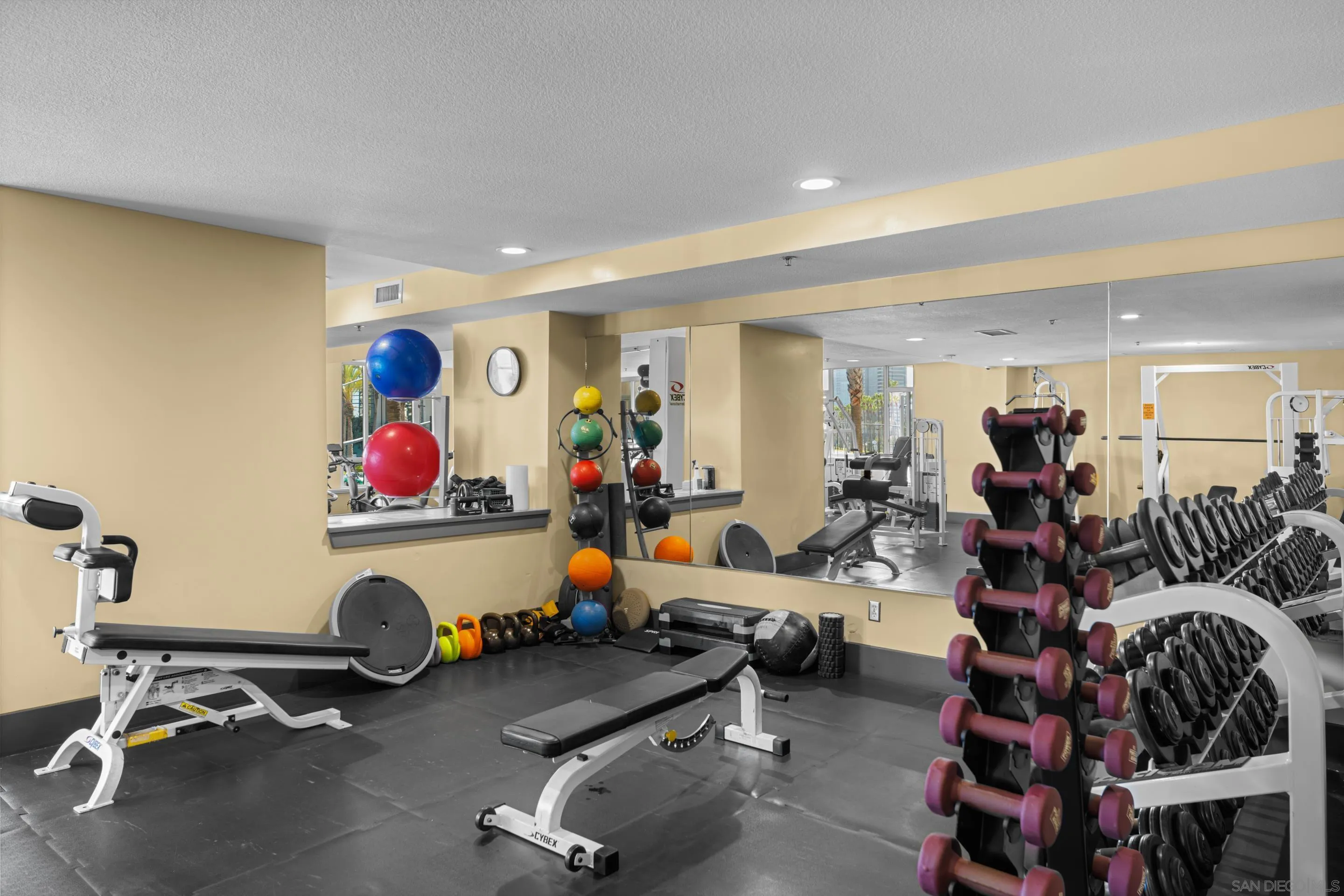 San Diego Condo: 700 West Harbor Drive