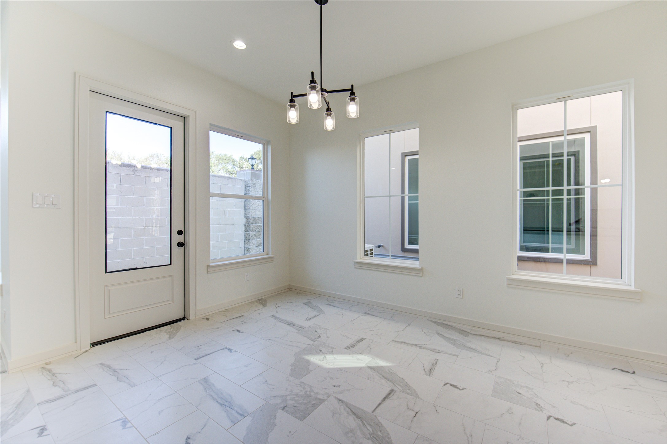 Houston Condo: 2922 El Fenice Lane