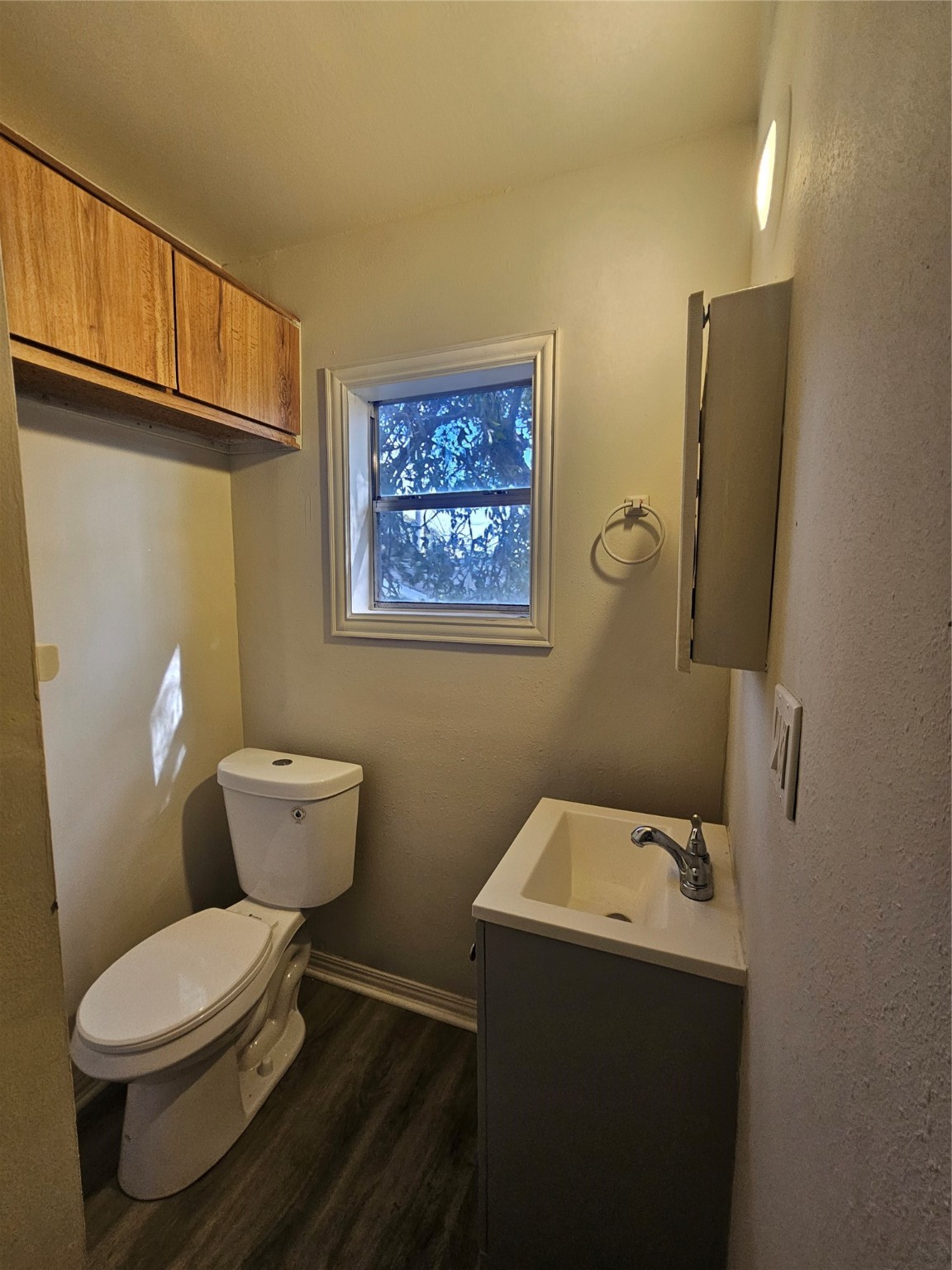 La Marque Condo: 1410 1/2 Lake Road