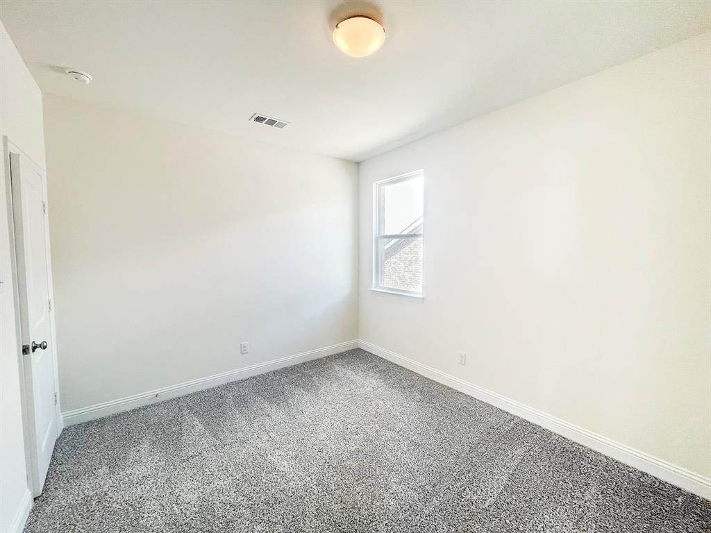 Anna Condo: 825 Amenduni Lane