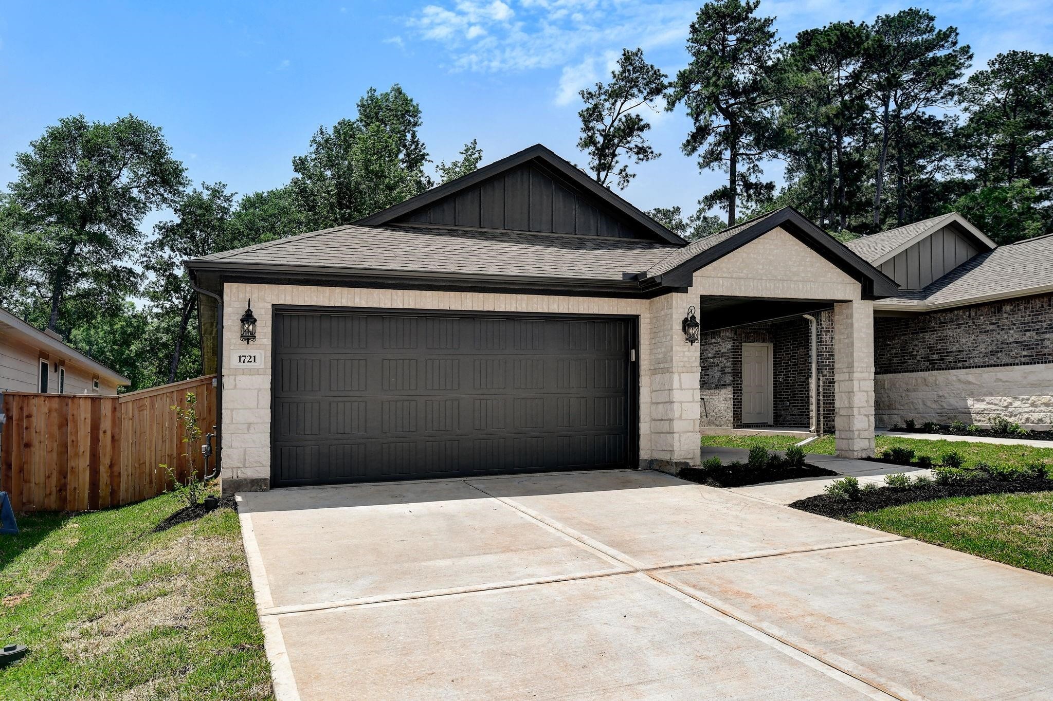 Conroe Condo: 1721 Succotash Oak Court