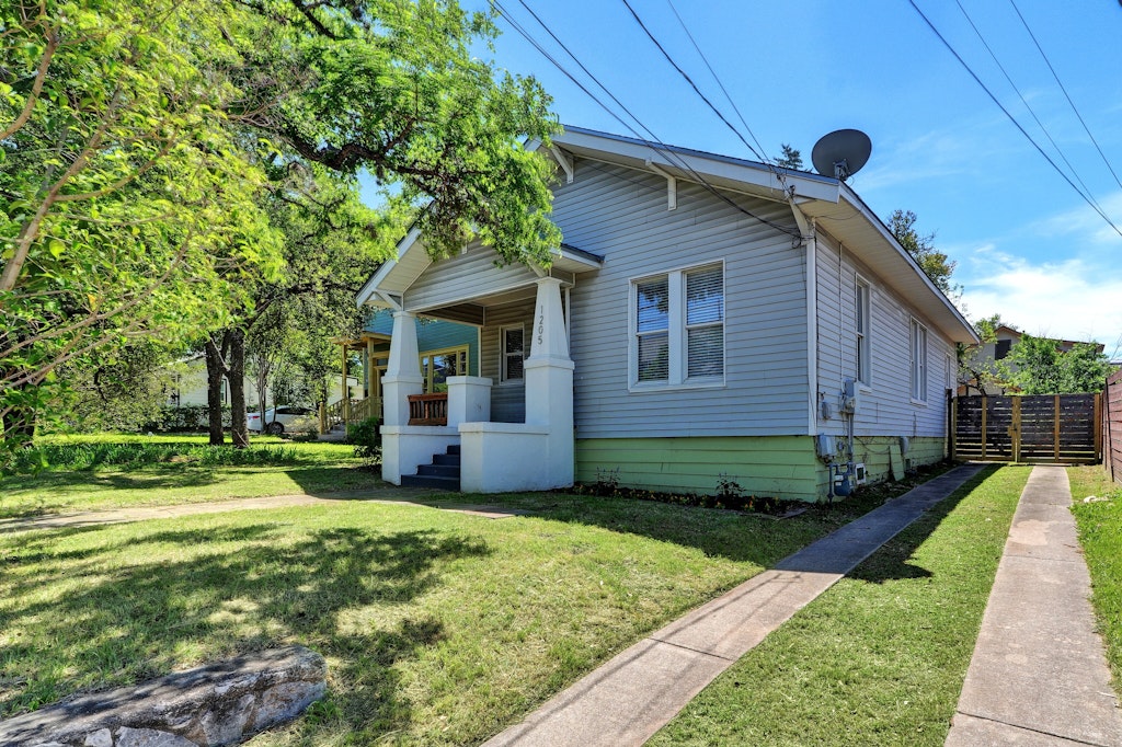 Austin Condo: 1205 East 12th Street