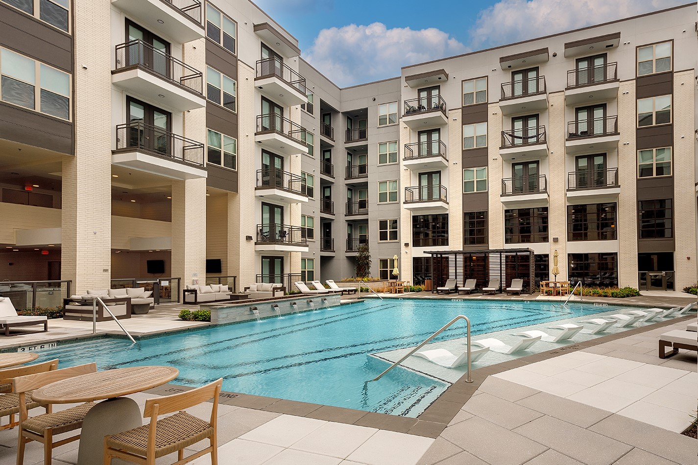 The Woodlands Condo: 8900 Six Pines Drive