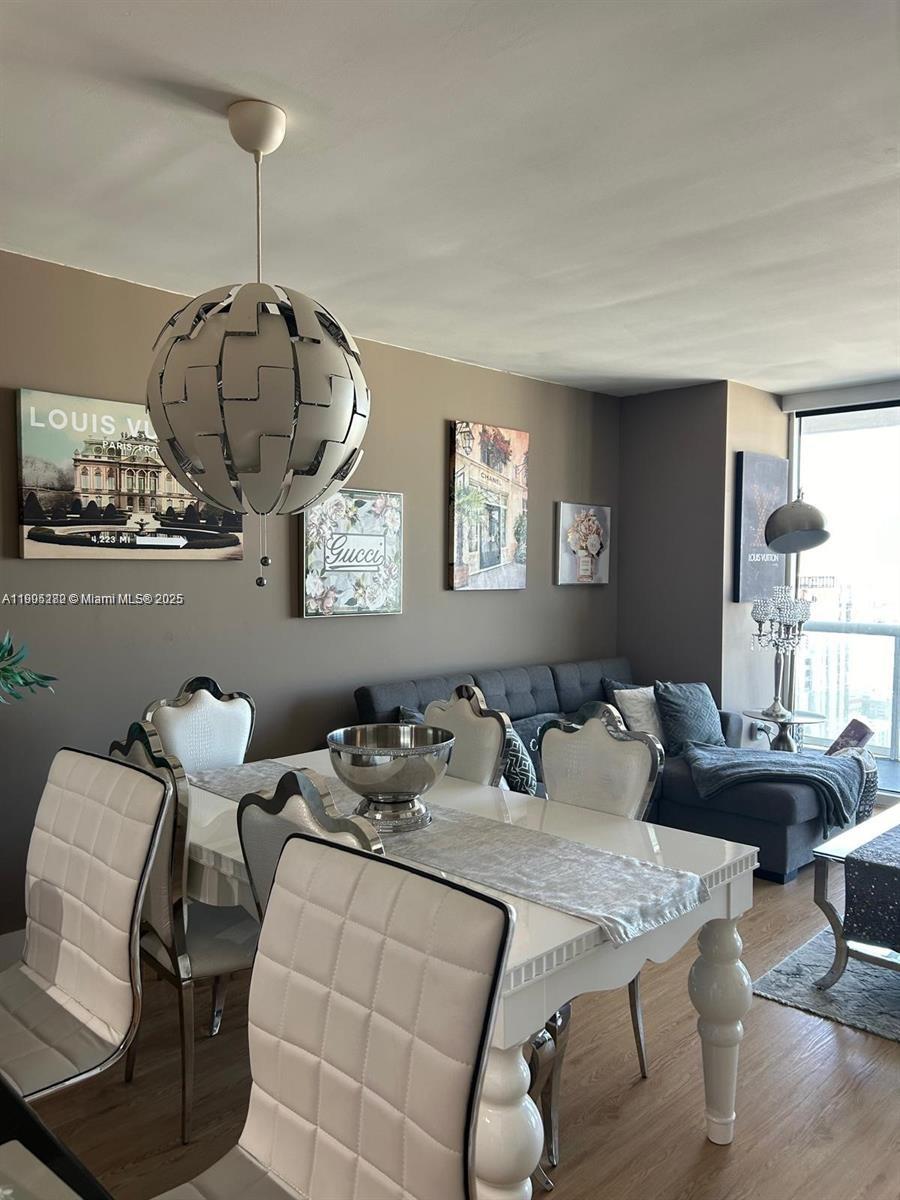 Miami Condo: 50 Biscayne Boulevard