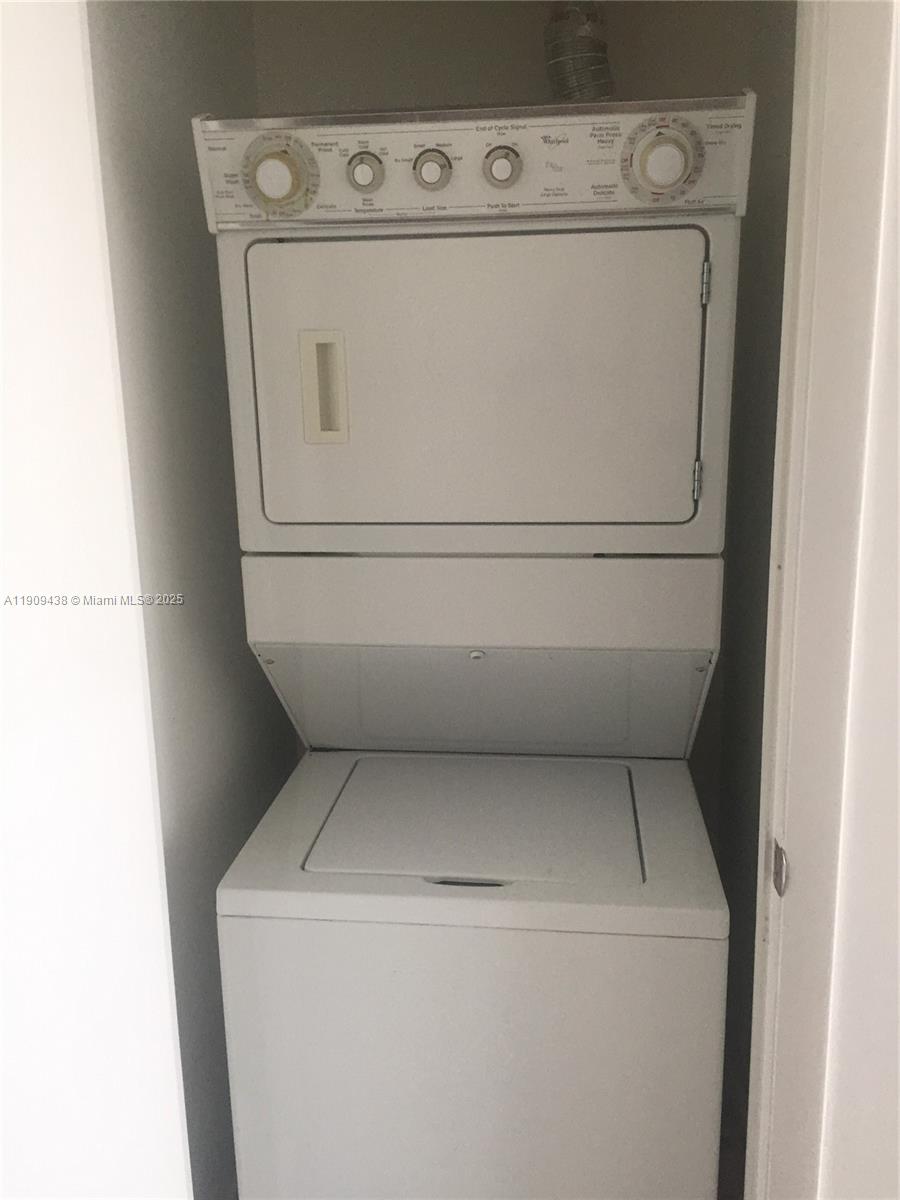 Miami Condo: 50 Biscayne Boulevard