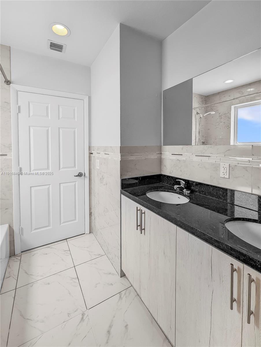 Miami Condo: 850 Southwest 14th Avenue