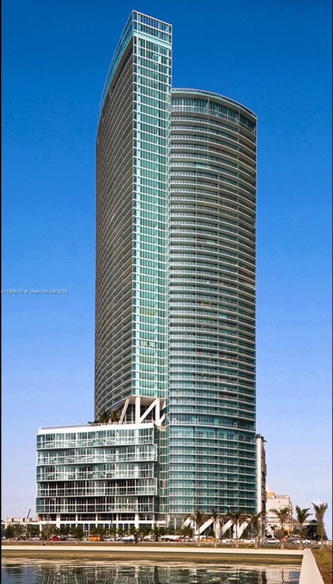 Miami Condo: 888 Biscayne Boulevard