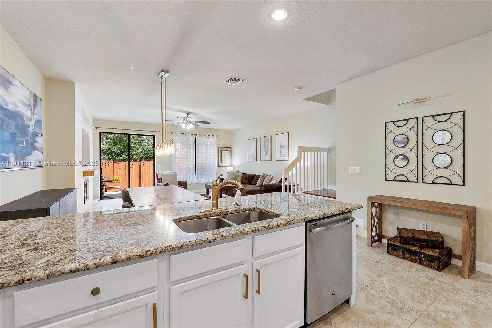 Wellington Condo: 10450 Wellington Parc Drive