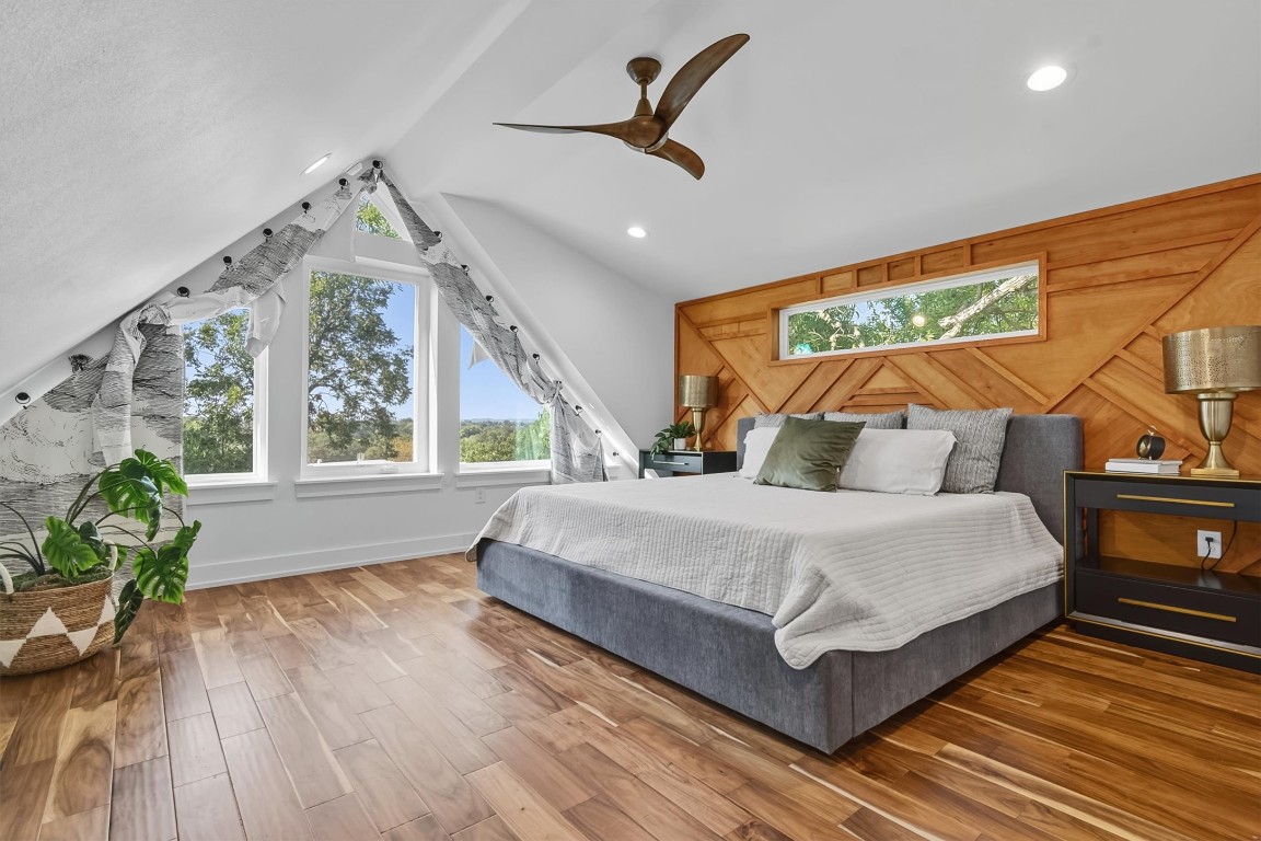 Austin Condo: 2712 Oak Springs Drive