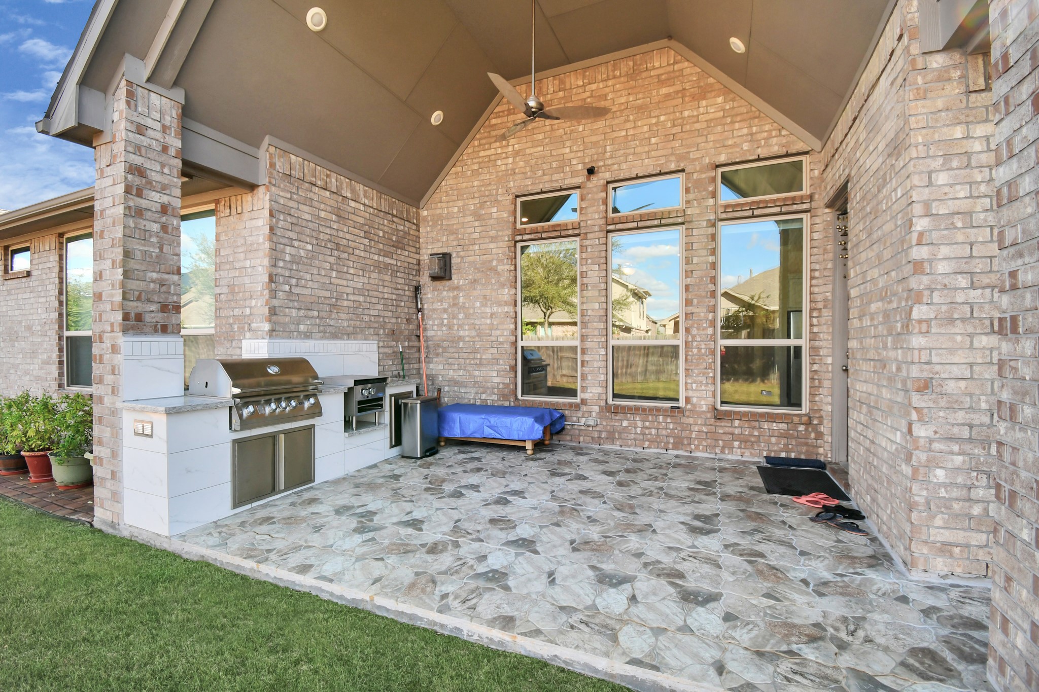 Richmond Condo: 16906 Dalgety Court