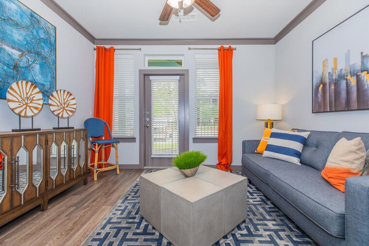 Humble Condo: 9393 Fm 1960 Bypass Road West