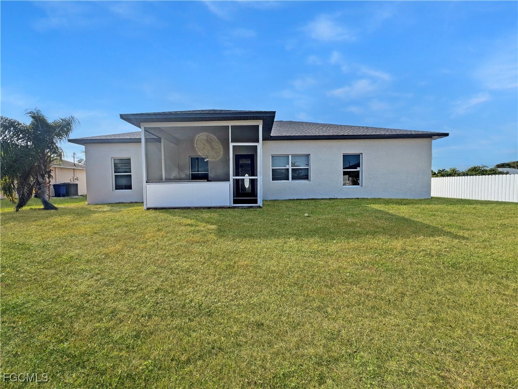 Lehigh Acres Condo: 906 Alfreda Avenue
