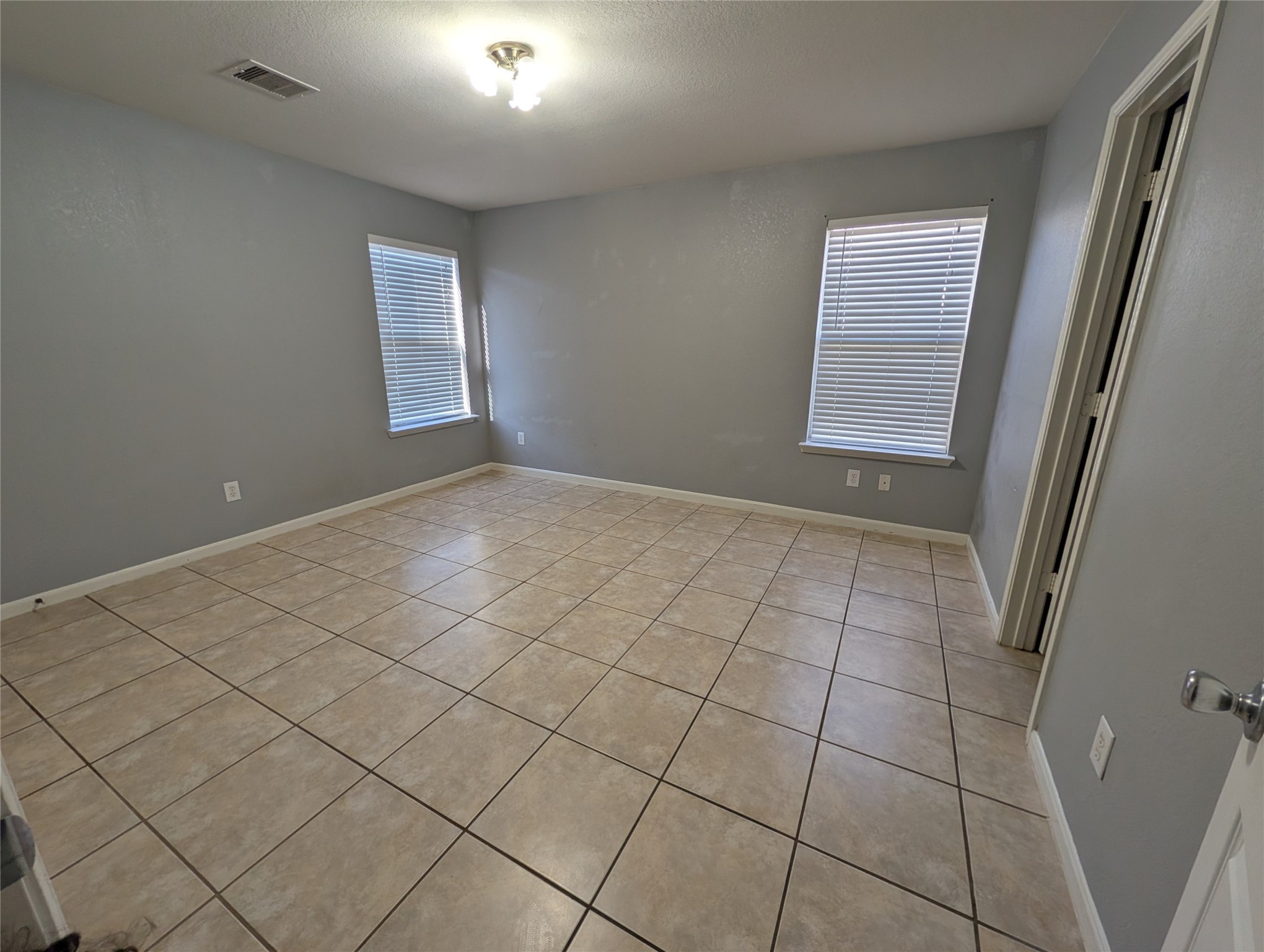 Humble Condo: 8235 Wooded Terrace Lane