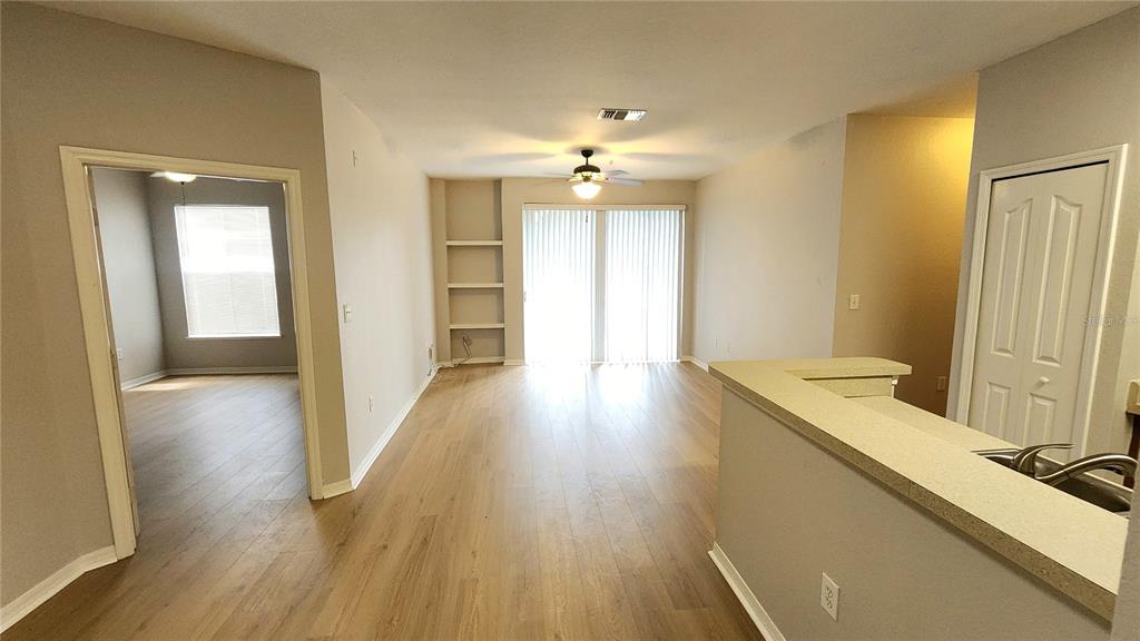 Riverview Condo: 5713 Legacy Crescent Place