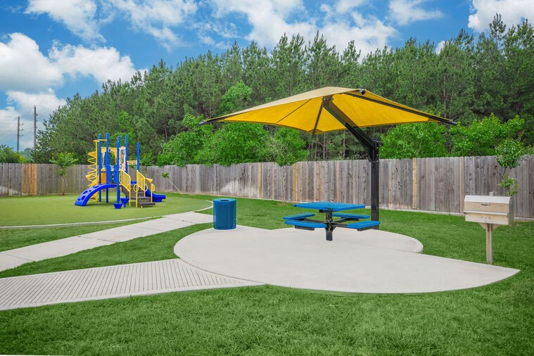 Humble Condo: 9393 Fm 1960 Bypass Road West