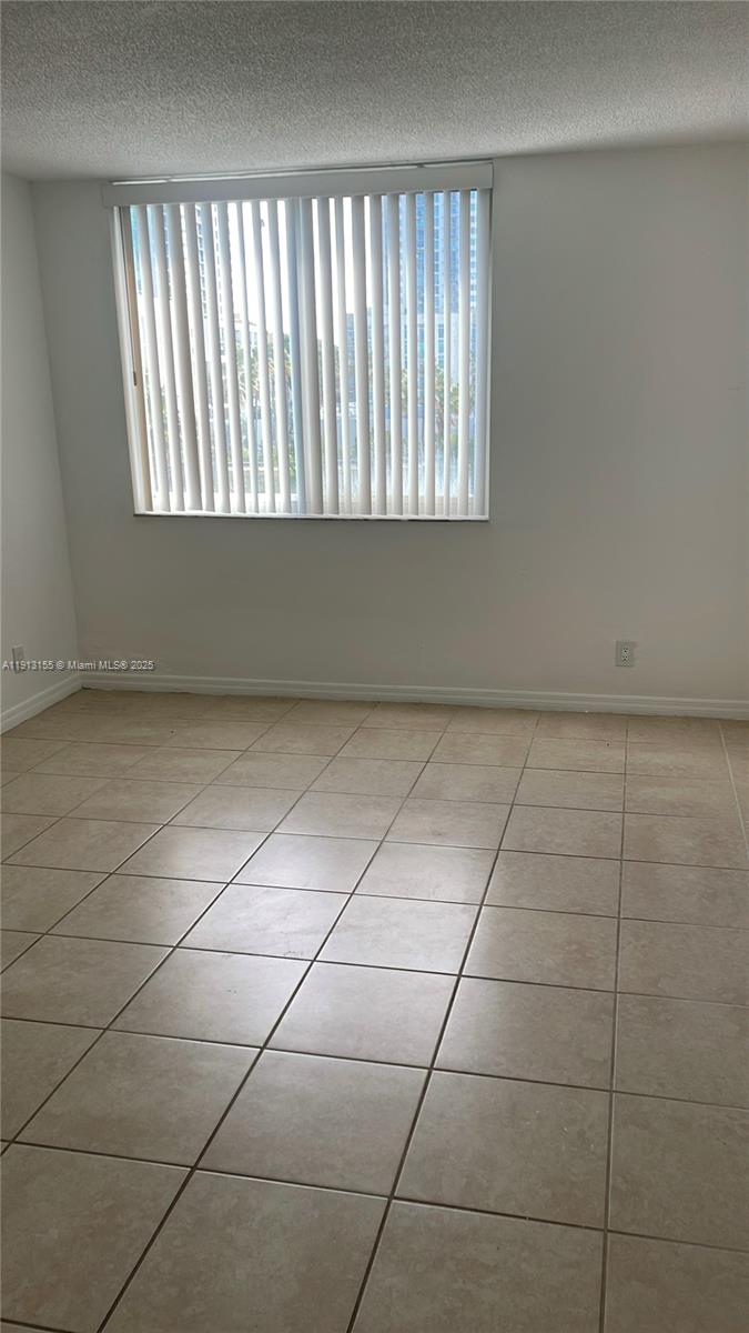 Miami Condo: 9143 Southwest 77th Avenue
